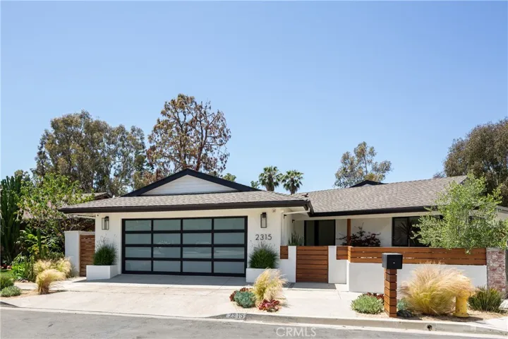 2315 Heather Lane, Newport Beach, California 92660