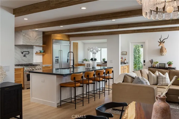 2315 Heather Lane, Newport Beach, California 92660