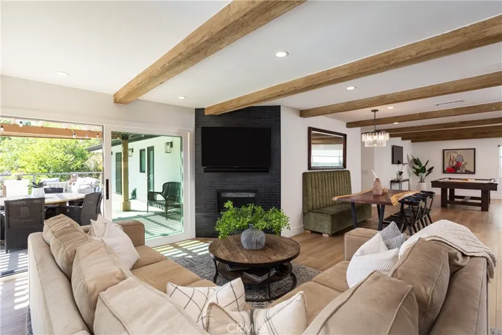 2315 Heather Lane, Newport Beach, California 92660