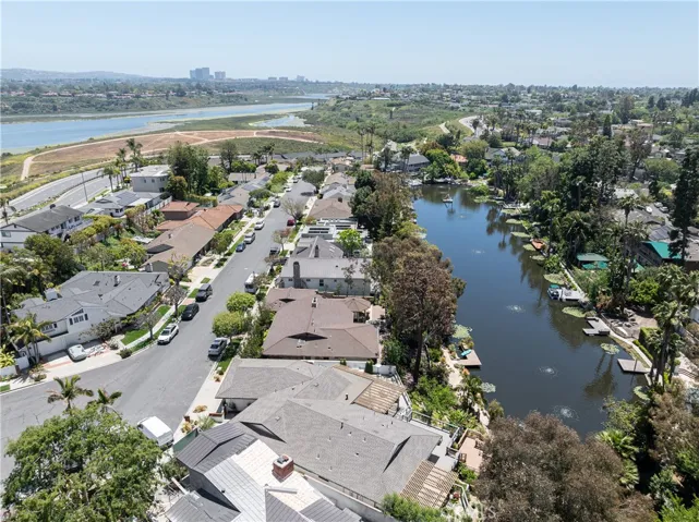 2315 Heather Lane, Newport Beach, California 92660