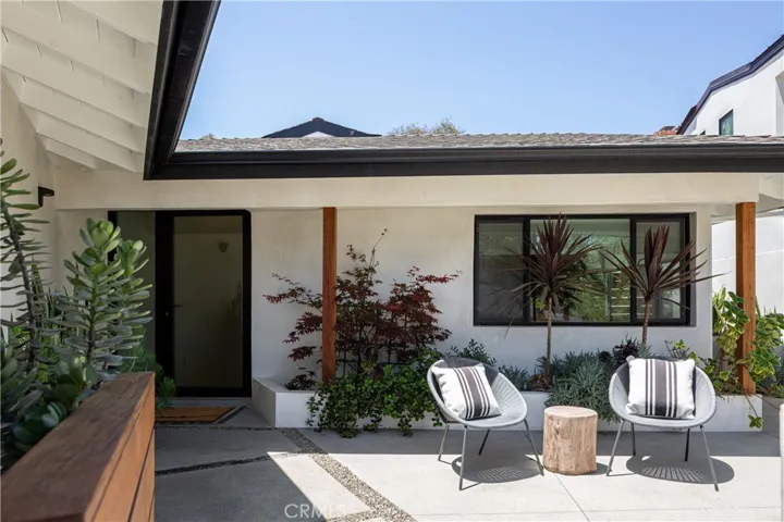 2315 Heather Lane, Newport Beach, California 92660