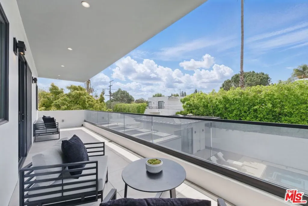 14812 Morrison Street, Sherman Oaks, California 91403 home-pic-32