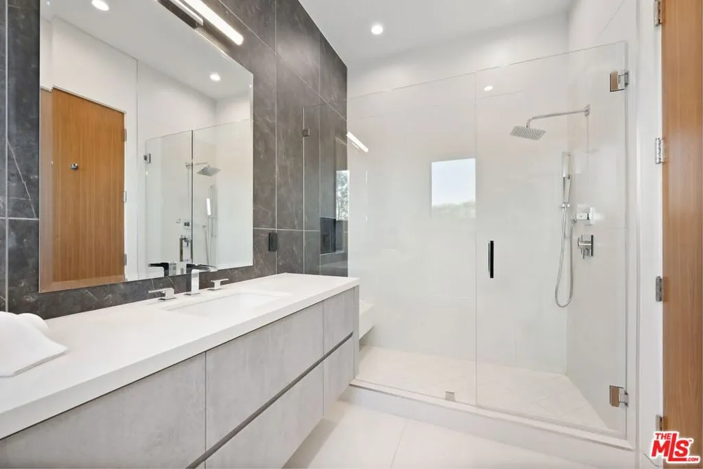 14812 Morrison Street, Sherman Oaks, California 91403 home-pic-38