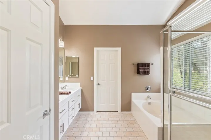 4310 Leonard Way, Corona, California 92883