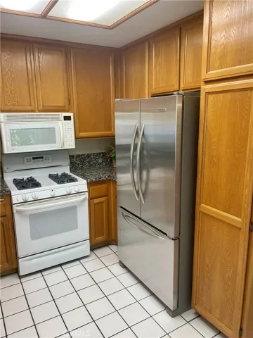 21203 Camelia 34, Lake Forest, California 92630
