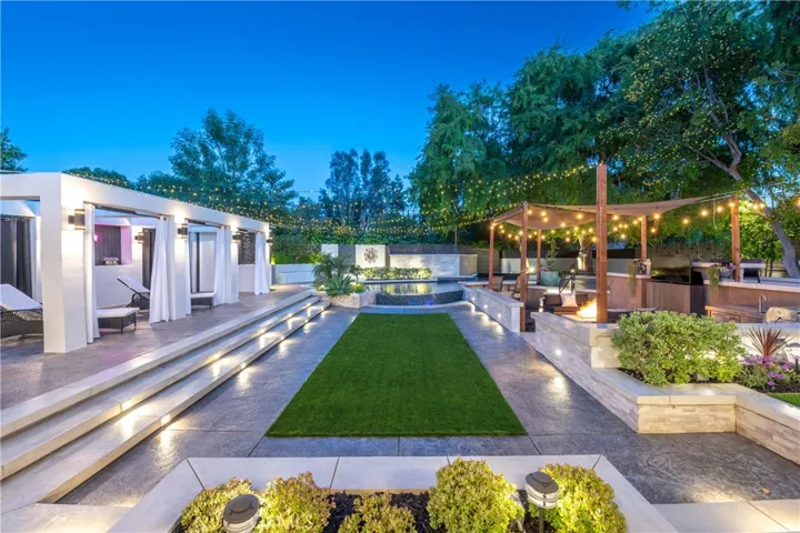 4739 Ronmar Place, Woodland Hills, California 91364