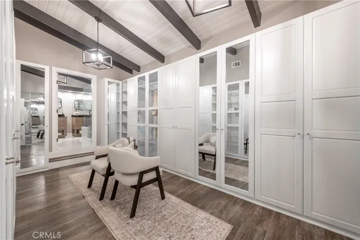 4739 Ronmar Place, Woodland Hills, California 91364