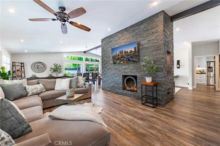 4739 Ronmar Place, Woodland Hills, California 91364
