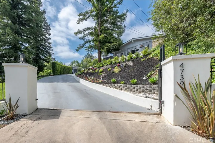 4739 Ronmar Place, Woodland Hills, California 91364