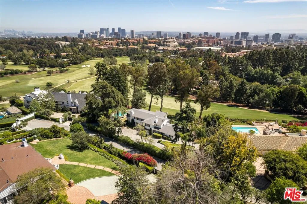 10810 Ambazac Way, Los Angeles, California 90077 home-pic-16