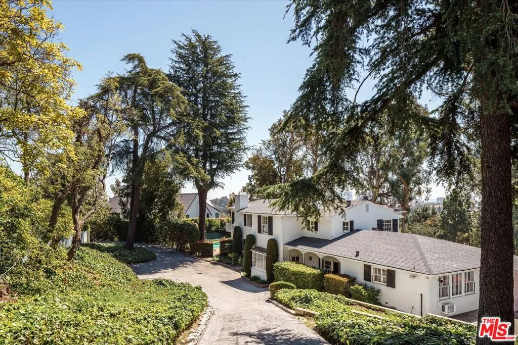 10810 Ambazac Way, Los Angeles, California 90077 home-pic-0
