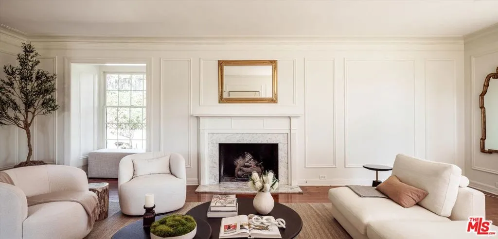 10810 Ambazac Way, Los Angeles, California 90077 home-pic-3