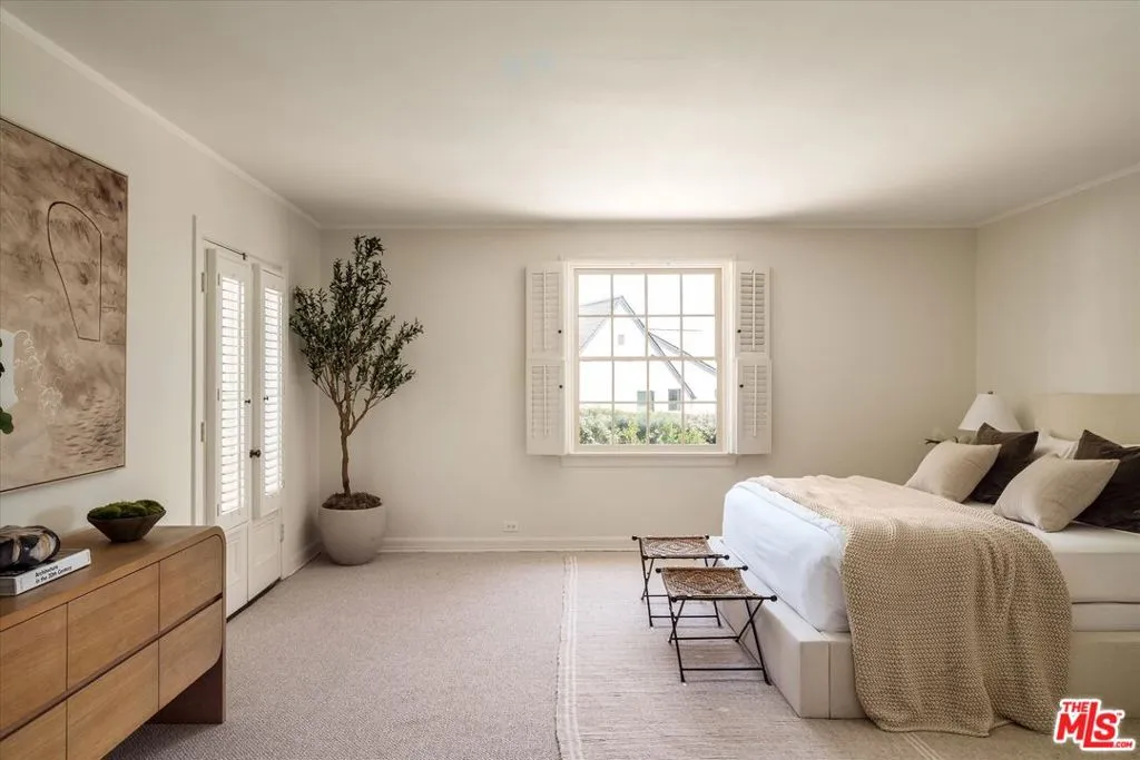 10810 Ambazac Way, Los Angeles, California 90077 home-pic-9