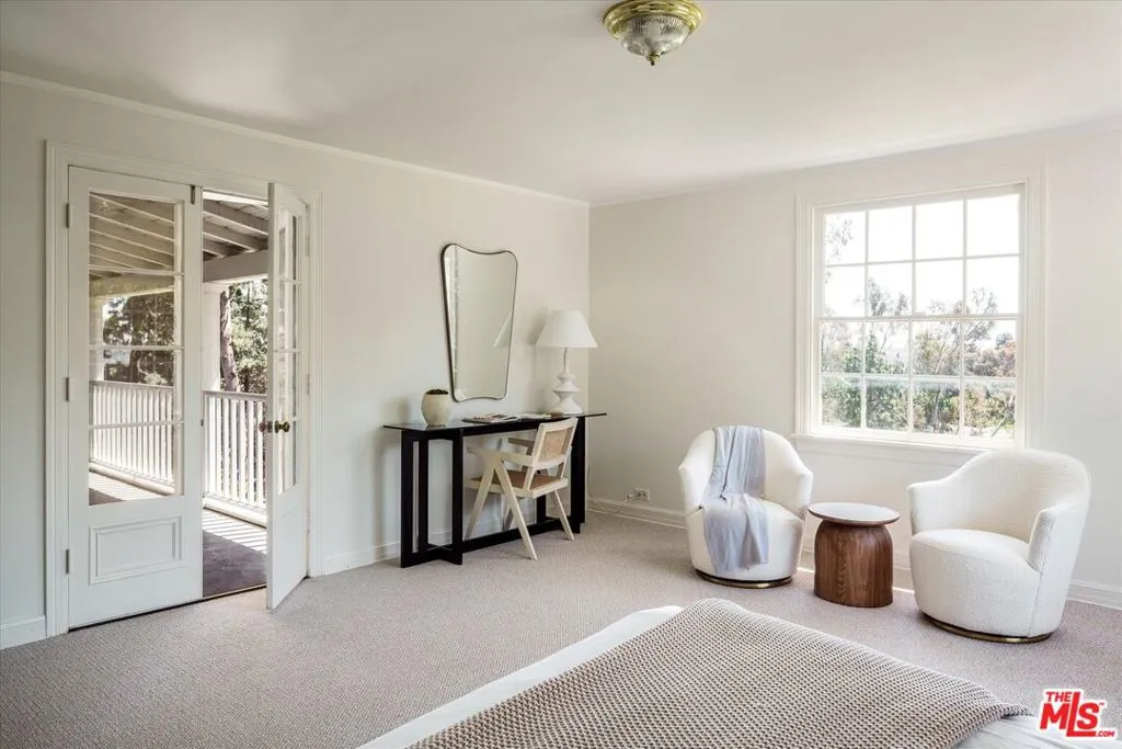 10810 Ambazac Way, Los Angeles, California 90077 home-pic-12