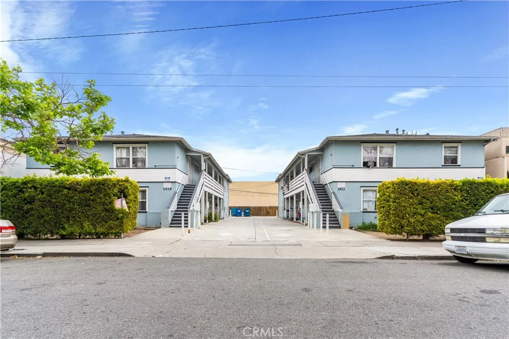 1419 S Sycamore Street, Santa Ana, California 92707 home-pic-1