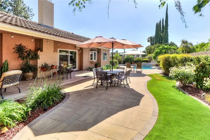 161 W Loretto Court, Claremont, California 91711
