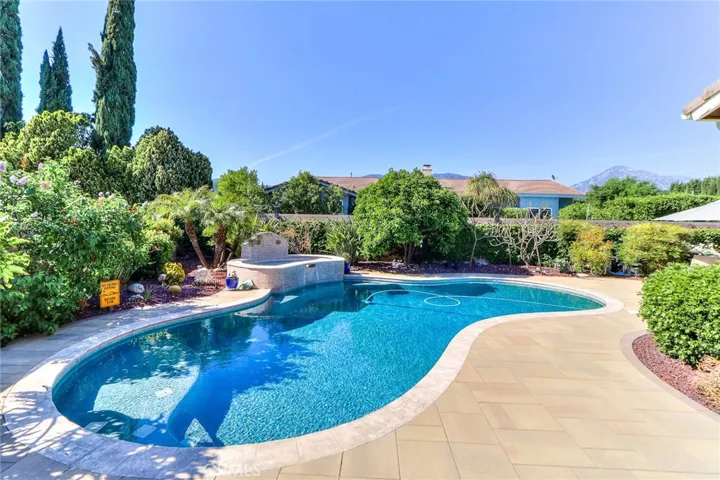 161 W Loretto Court, Claremont, California 91711