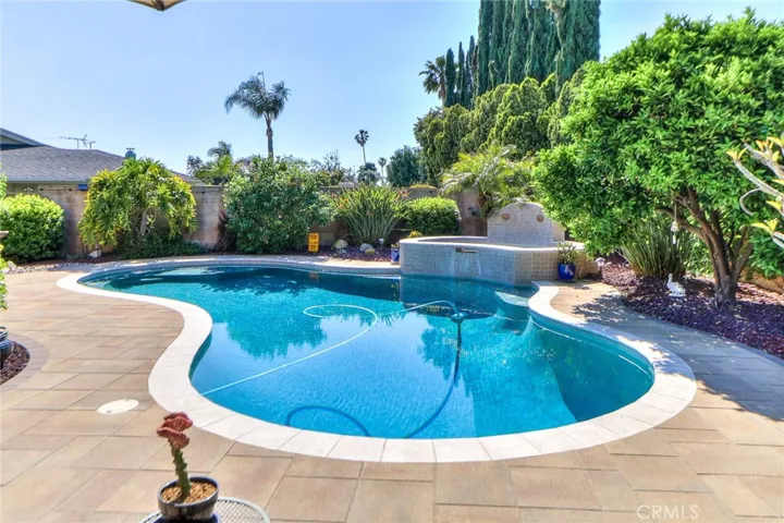 161 W Loretto Court, Claremont, California 91711