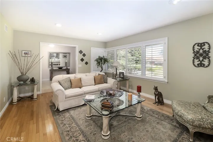 161 W Loretto Court, Claremont, California 91711