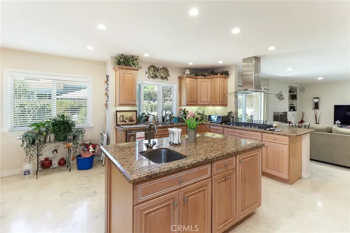 161 W Loretto Court, Claremont, California 91711