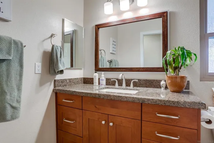23409 Everett Pl, Ramona, California 92065