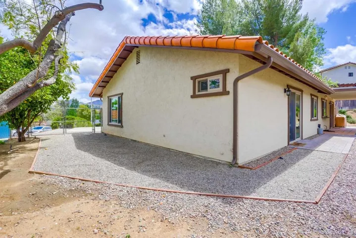 23409 Everett Pl, Ramona, California 92065