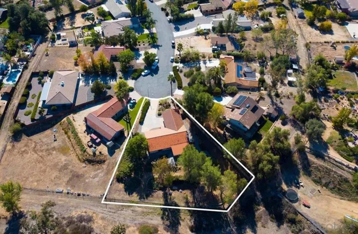 23409 Everett Pl, Ramona, California 92065