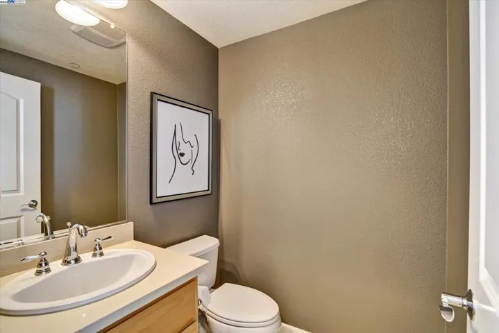140 Selby Ln 4, Livermore, California 94551