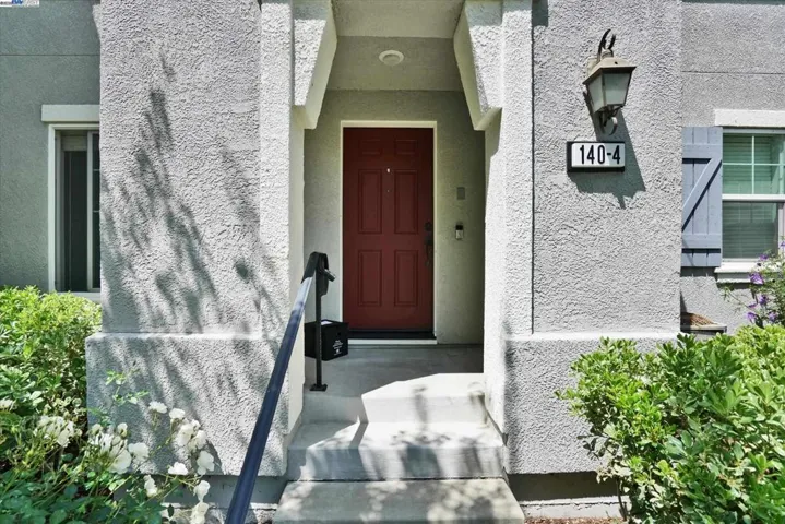 140 Selby Ln 4, Livermore, California 94551