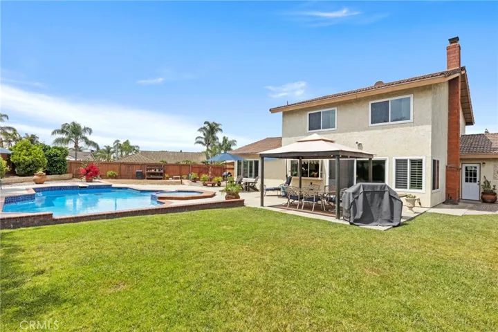 17525 La Entrada Drive, Yorba Linda, California 92886