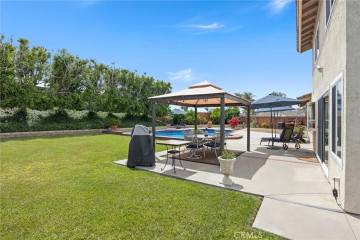 17525 La Entrada Drive, Yorba Linda, California 92886