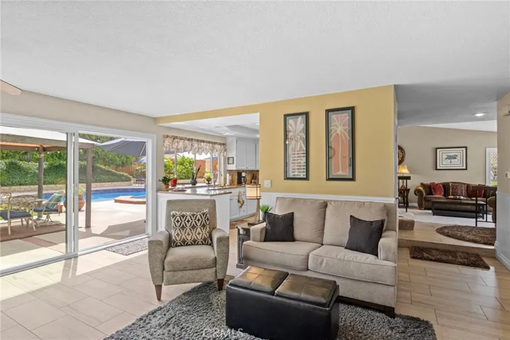 17525 La Entrada Drive, Yorba Linda, California 92886