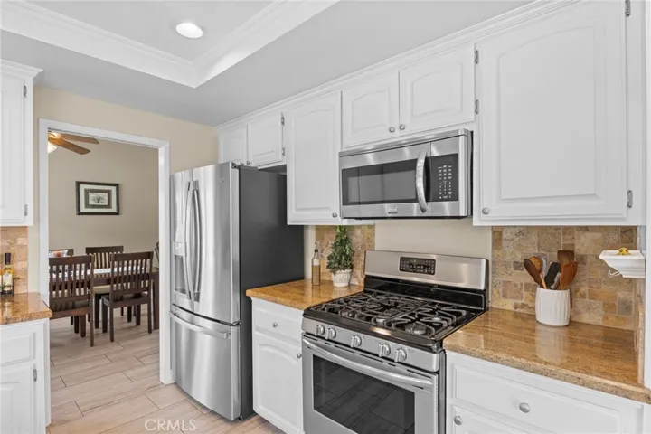 17525 La Entrada Drive, Yorba Linda, California 92886