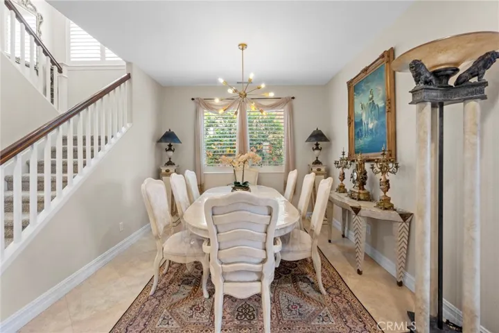 Dining Room Image 2