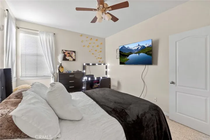 Upstairs Bedroom Image 2