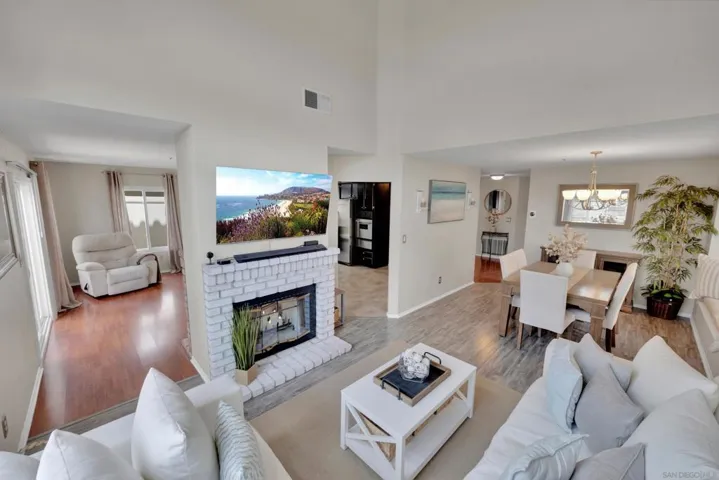 632 Paseo Rio, Vista, California 92081