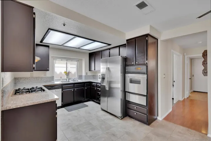 632 Paseo Rio, Vista, California 92081