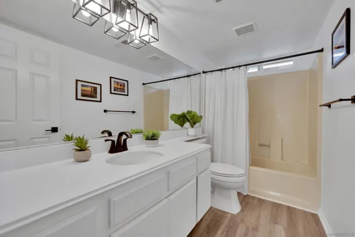 632 Paseo Rio, Vista, California 92081