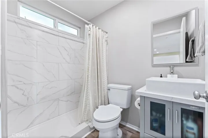 The ADU has a beautiful walk-in shower and neutral tones!