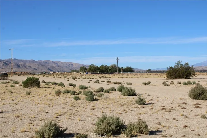 2 Ac E Broadway Street, Joshua Tree, California 92252