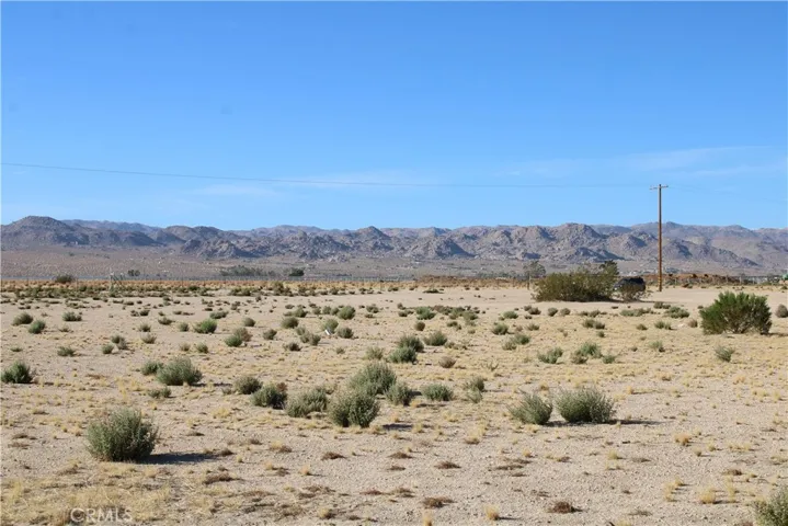 2 Ac E Broadway Street, Joshua Tree, California 92252