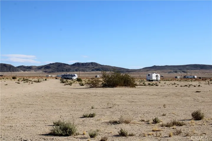 2 Ac E Broadway Street, Joshua Tree, California 92252