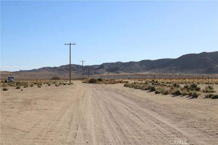 2 Ac E Broadway Street, Joshua Tree, California 92252