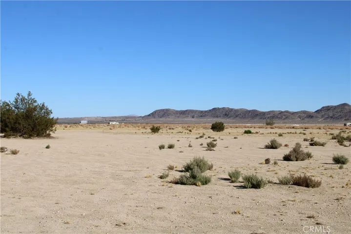 2 Ac E Broadway Street, Joshua Tree, California 92252