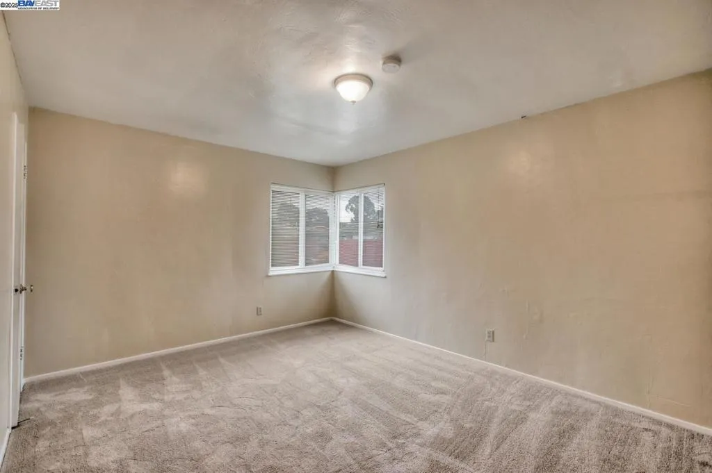 7448 Lockwood St, Oakland, California 94621 home-pic-21