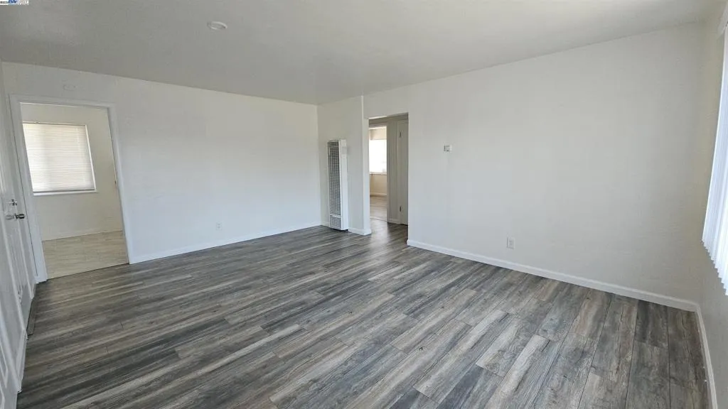 7448 Lockwood St, Oakland, California 94621 home-pic-8