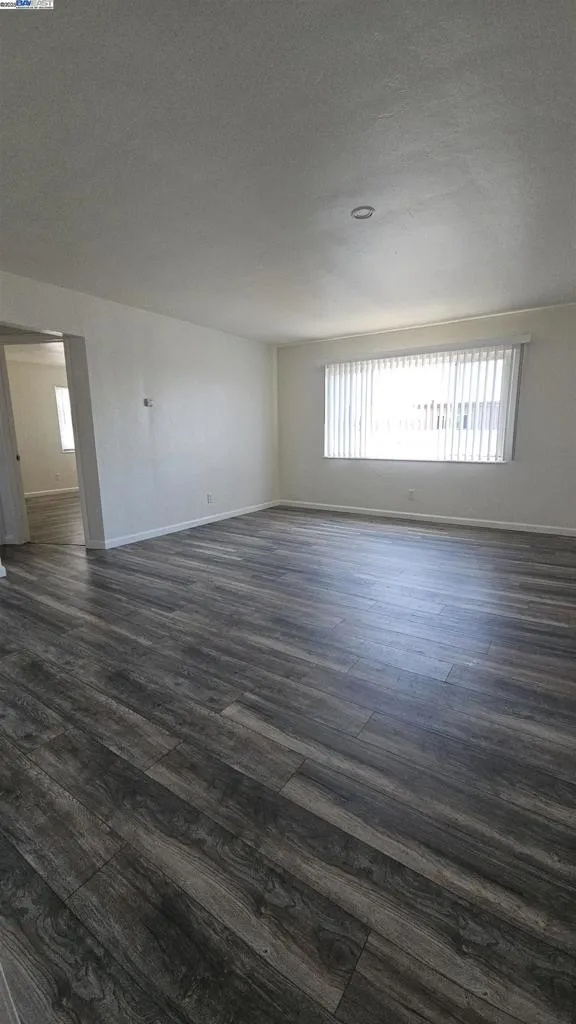 7448 Lockwood St, Oakland, California 94621 home-pic-7