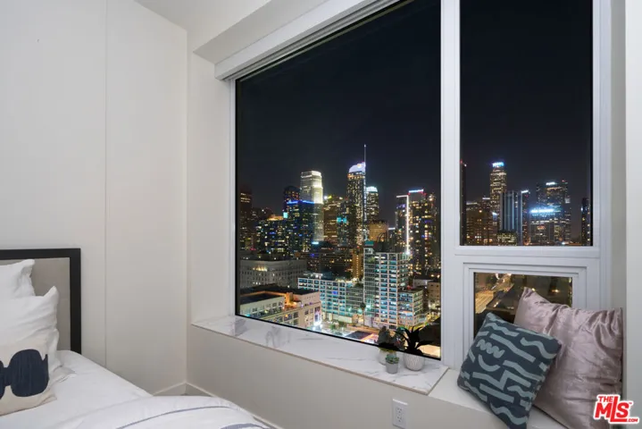 1050 S Grand Avenue 1908, Los Angeles, California 90015