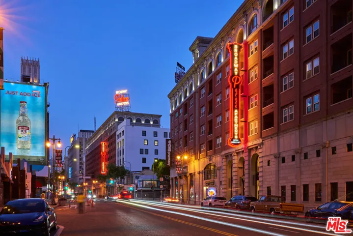 1050 S Grand Avenue 1908, Los Angeles, California 90015