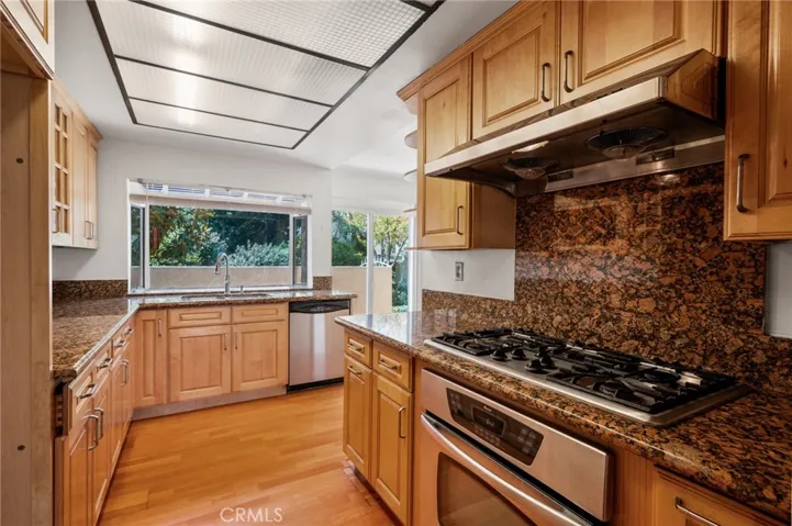 54 Hilltop Circle, Rancho Palos Verdes, California 90275